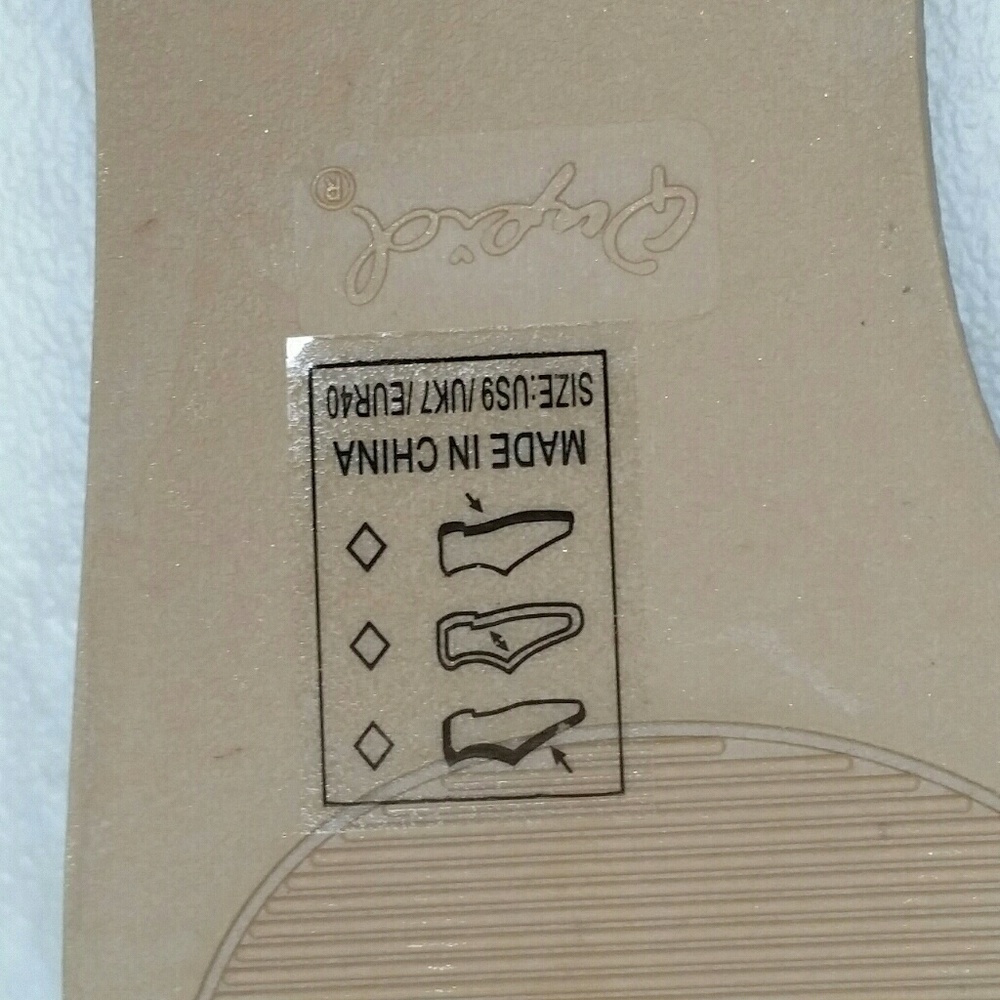 SALE!!!  Sandal Gold Metallic Slide Flat Open-Toe Sandal NEW - Picture 8 of 8